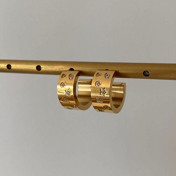 18K Gold Plated Diamond CZ Brilliant Star Small Hoop Earrings - Picture 8 of 10